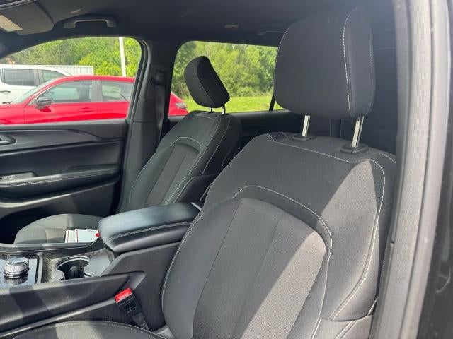 2024 Jeep Grand Cherokee L Laredo 4x4