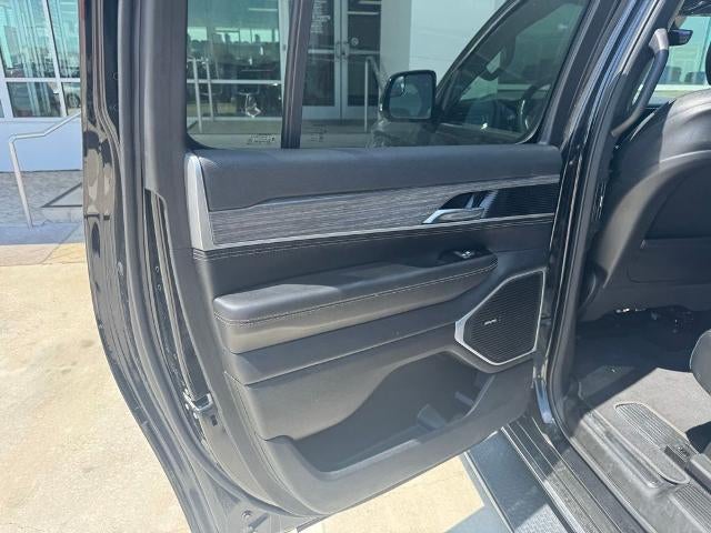 2024 Jeep Wagoneer L Series II 4x2 *Ltd Avail*