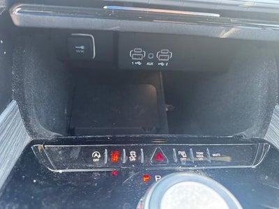 2024 Jeep Wagoneer L Series II 4x2 *Ltd Avail*