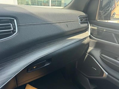 2024 Jeep Wagoneer L Series II 4x2 *Ltd Avail*