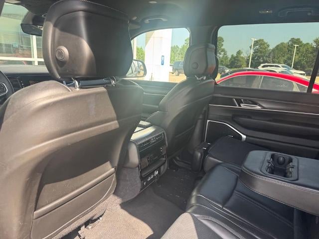 2024 Jeep Wagoneer L Series II 4x2 *Ltd Avail*