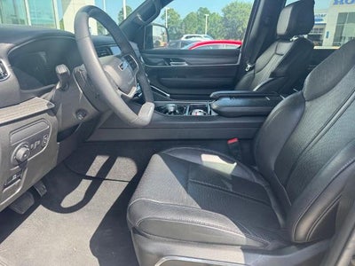 2024 Jeep Wagoneer L Series II 4x2 *Ltd Avail*