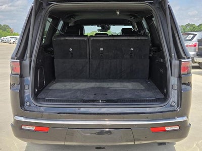 2023 Jeep Wagoneer L Series II 4x2