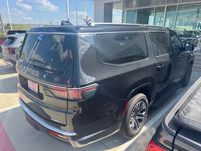 2023 Jeep Wagoneer L Series II 4x2