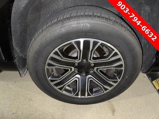 2024 Jeep Wagoneer L Series II 4x2 *Ltd Avail*