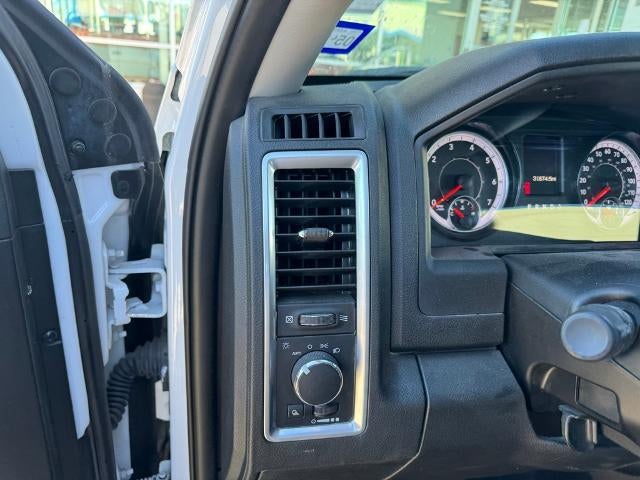 2024 RAM 1500 Classic SLT 4x4 Quad Cab 6'4" Box