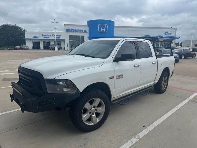 2016 RAM 1500 Big Horn 4x4 Crew Cab 5'7's photo