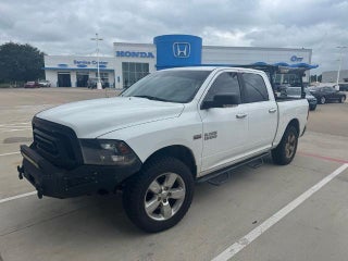 2016 RAM 1500 4WD Crew Cab 5.7 Ft Box Big Horn