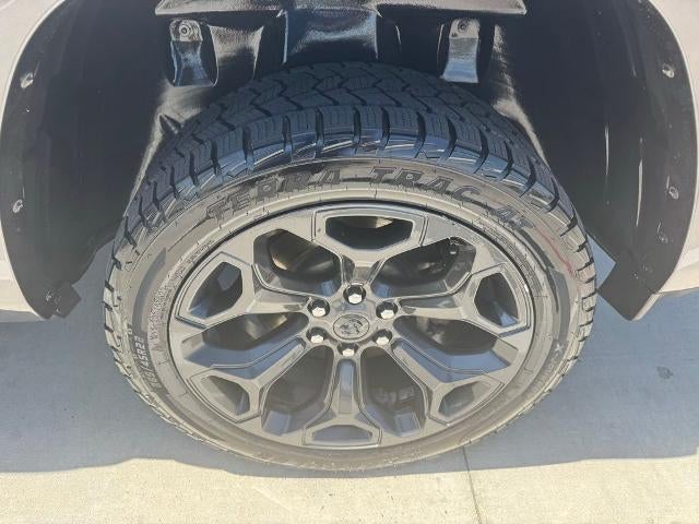 2022 RAM 1500 Limited 4x4 Crew Cab 5'7" Box