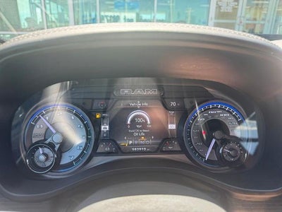 2022 RAM 1500 Limited 4x4 Crew Cab 5'7" Box