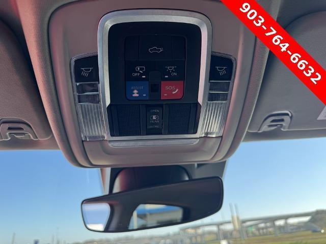 2022 RAM 1500 Laramie 4x4 Crew Cab 5'7" Box