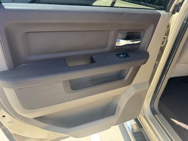 2011 RAM 1500 4WD Crew Cab 5.7 Ft Box Lone Star
