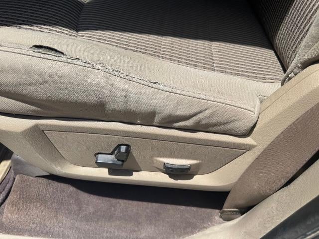 2011 RAM 1500 4WD Crew Cab 5.7 Ft Box Lone Star