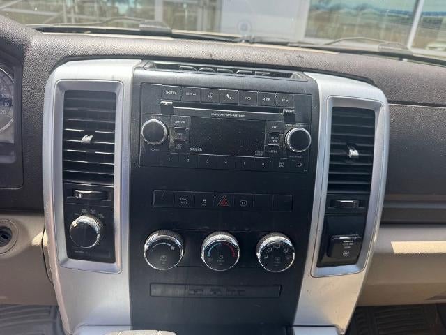 2011 RAM 1500 4WD Crew Cab 5.7 Ft Box Lone Star