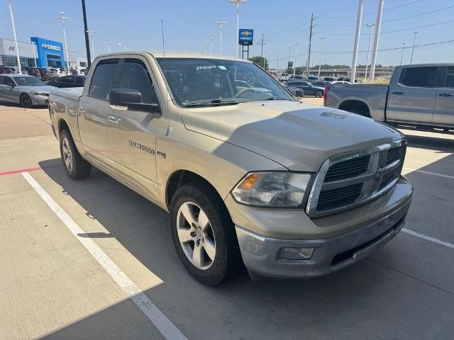 2011 RAM 1500 4WD Crew Cab 5.7 Ft Box Lone Star