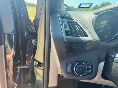 2014 Ford Escape FWD 4dr Titanium