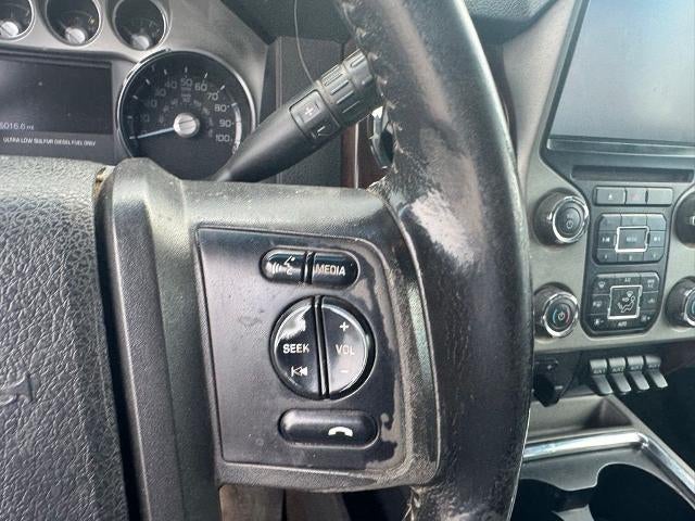 2013 Ford Super Duty F-350 SRW 4WD Crew Cab 6-3/4 Ft Box Lariat