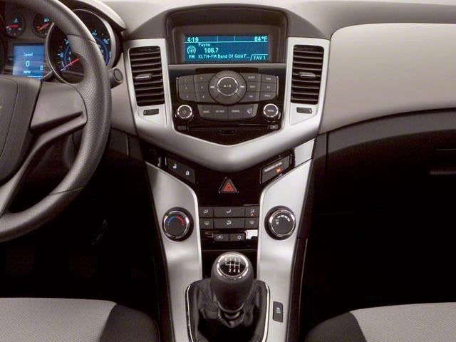 2011 Chevrolet Cruze Sedan LS