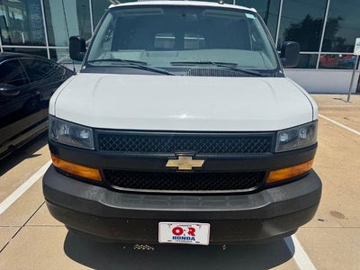 2023 Chevrolet Express Passenger 3500 Regular Wheelbase Rear-Wheel Drive 1LS
