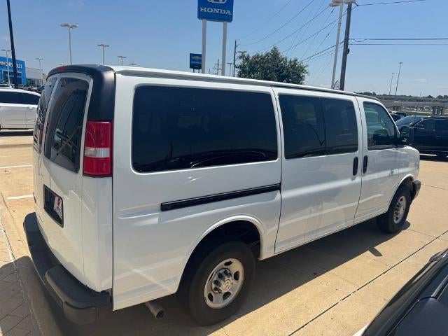 2023 Chevrolet Express Passenger 3500 Regular Wheelbase Rear-Wheel Drive 1LS