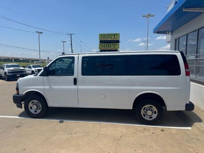 2023 Chevrolet Express Passenger 3500 Regular Wheelbase Rear-Wheel Drive 1LS