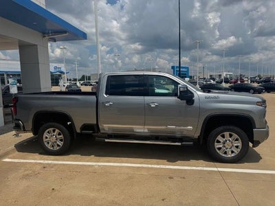 2025 Chevrolet Silverado 3500 HD Crew Cab Standard Box 4-Wheel Drive High Country