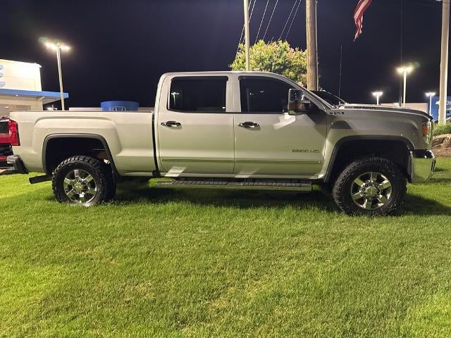 2019 GMC Sierra 2500 HD Crew Cab Standard Box 4-Wheel Drive SLT
