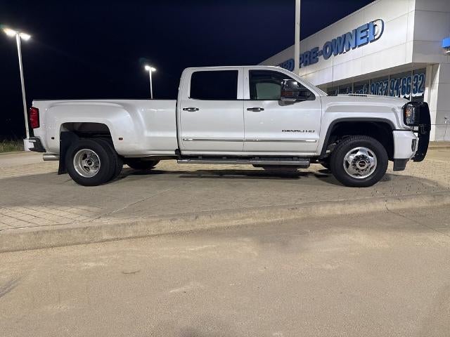 2019 GMC Sierra 3500HD Crew Cab Long Box 4-Wheel Drive Denali