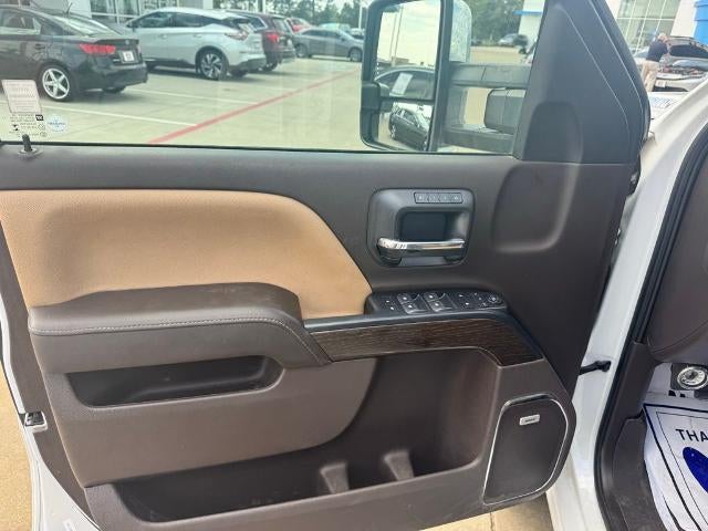 2019 GMC Sierra 3500HD Crew Cab Long Box 4-Wheel Drive Denali