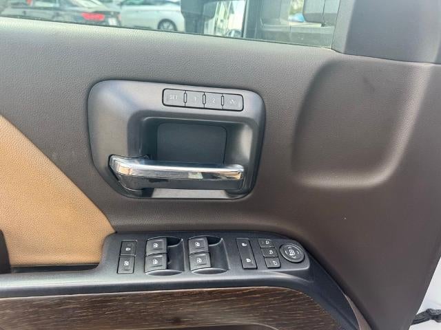 2019 GMC Sierra 3500HD Crew Cab Long Box 4-Wheel Drive Denali