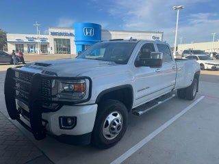 2019 GMC Sierra 3500HD Crew Cab Long Box 4-Wheel Drive Denali