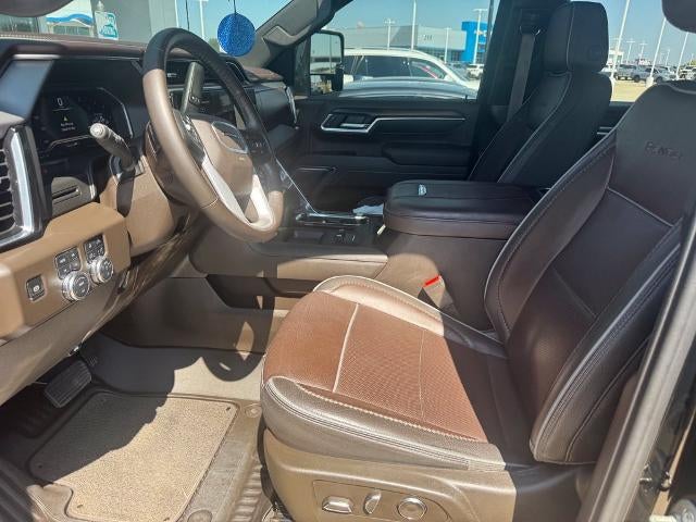 2025 GMC Sierra 2500 HD Crew Cab Standard Box 4-Wheel Drive Denali