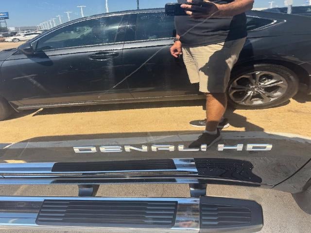 2025 GMC Sierra 2500 HD Crew Cab Standard Box 4-Wheel Drive Denali