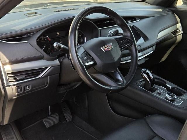 2022 Cadillac XT4 AWD 4dr Premium Luxury