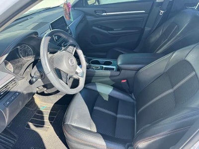 2023 Nissan Altima 2.5 SR Sedan