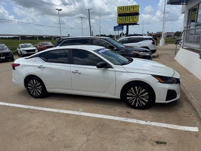 2025 Nissan Altima SV FWD