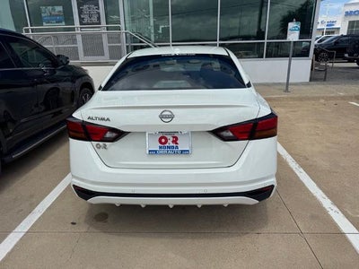 2025 Nissan Altima SV FWD