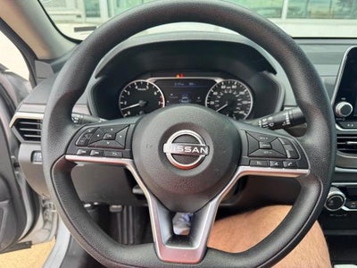2024 Nissan Altima 2.5 SV Sedan
