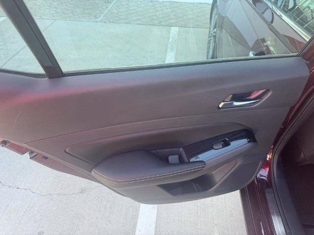 2025 Nissan Altima SL FWD