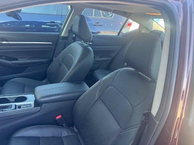 2025 Nissan Altima SL FWD