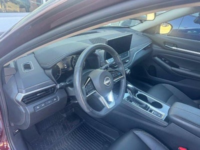 2025 Nissan Altima SL FWD