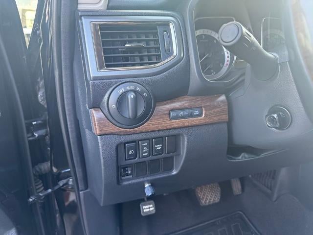 2017 Nissan Titan XD 4x4 Diesel Crew Cab Platinum Reserve