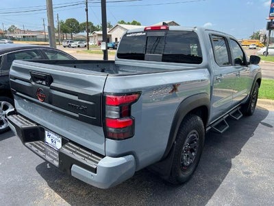 2025 Nissan Frontier Crew Cab 4x2 PRO-X