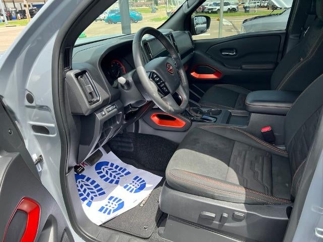 2025 Nissan Frontier Crew Cab 4x2 PRO-X