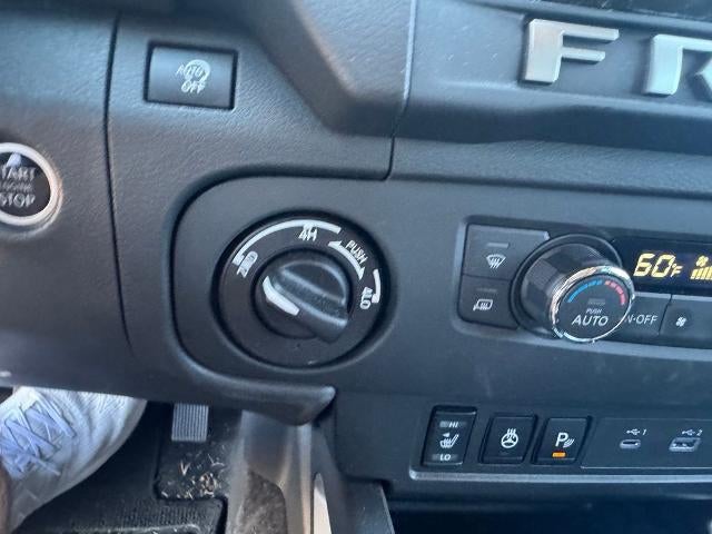 2025 Nissan Frontier Crew Cab 4x4 Long Bed SV