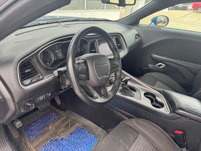 2020 Dodge Challenger SXT RWD