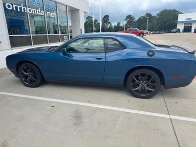 2020 Dodge Challenger SXT RWD