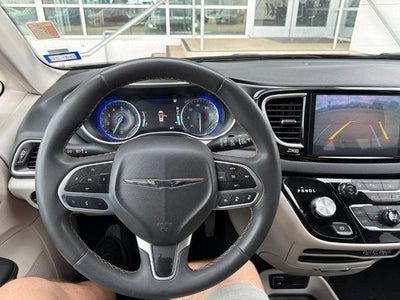2024 Chrysler Pacifica Touring L FWD