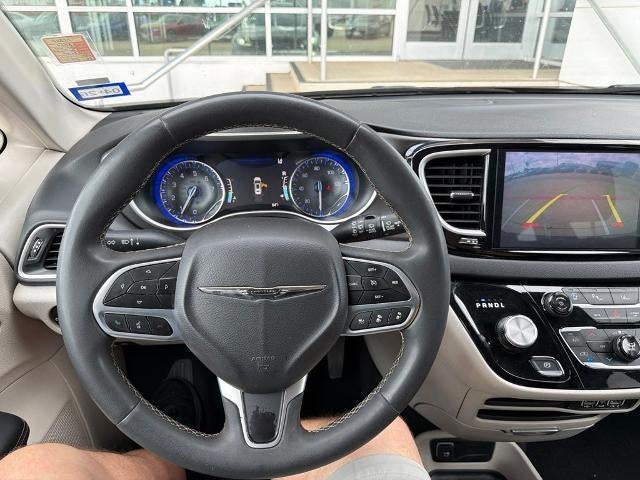 2024 Chrysler Pacifica Touring L FWD