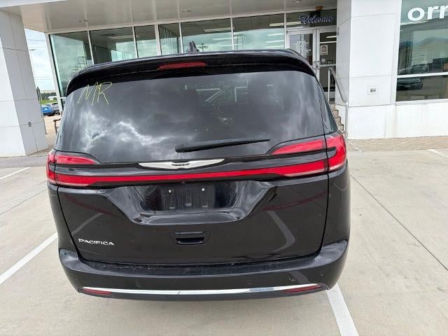 2024 Chrysler Pacifica Touring L FWD
